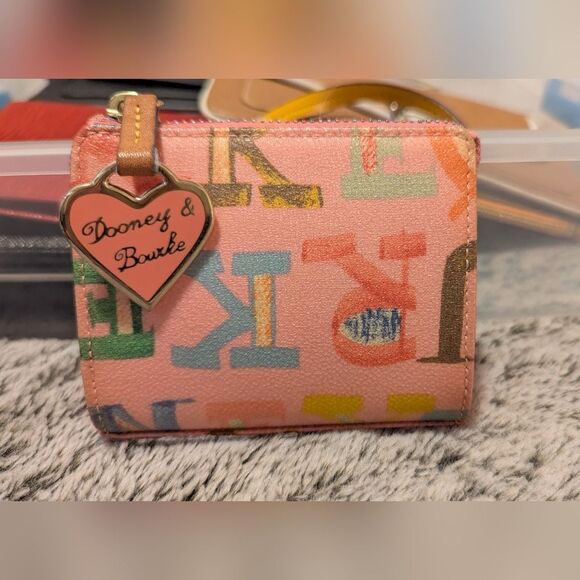 Vintage Dooney & Bourke Multicolor Wallet